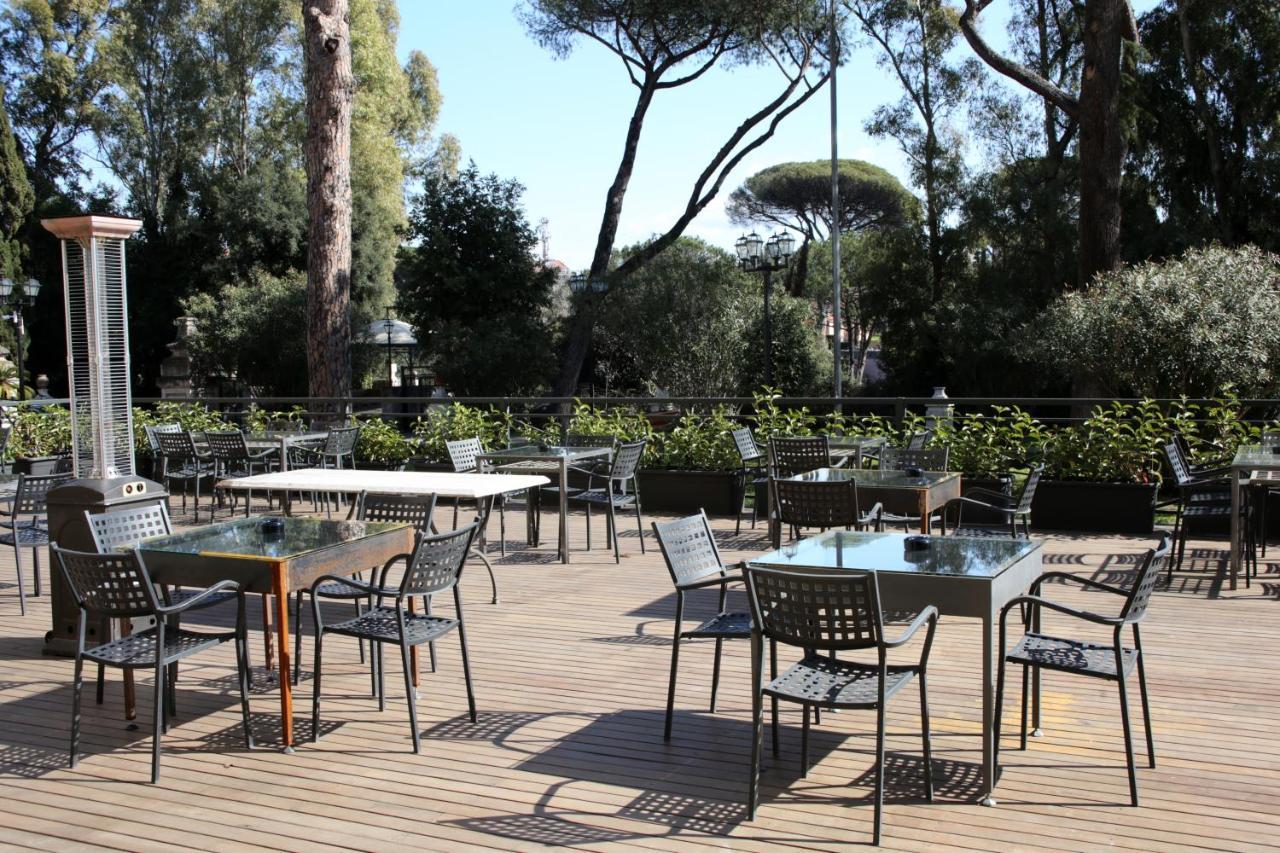 Th Roma - Carpegna Palace Hotel Exterior photo