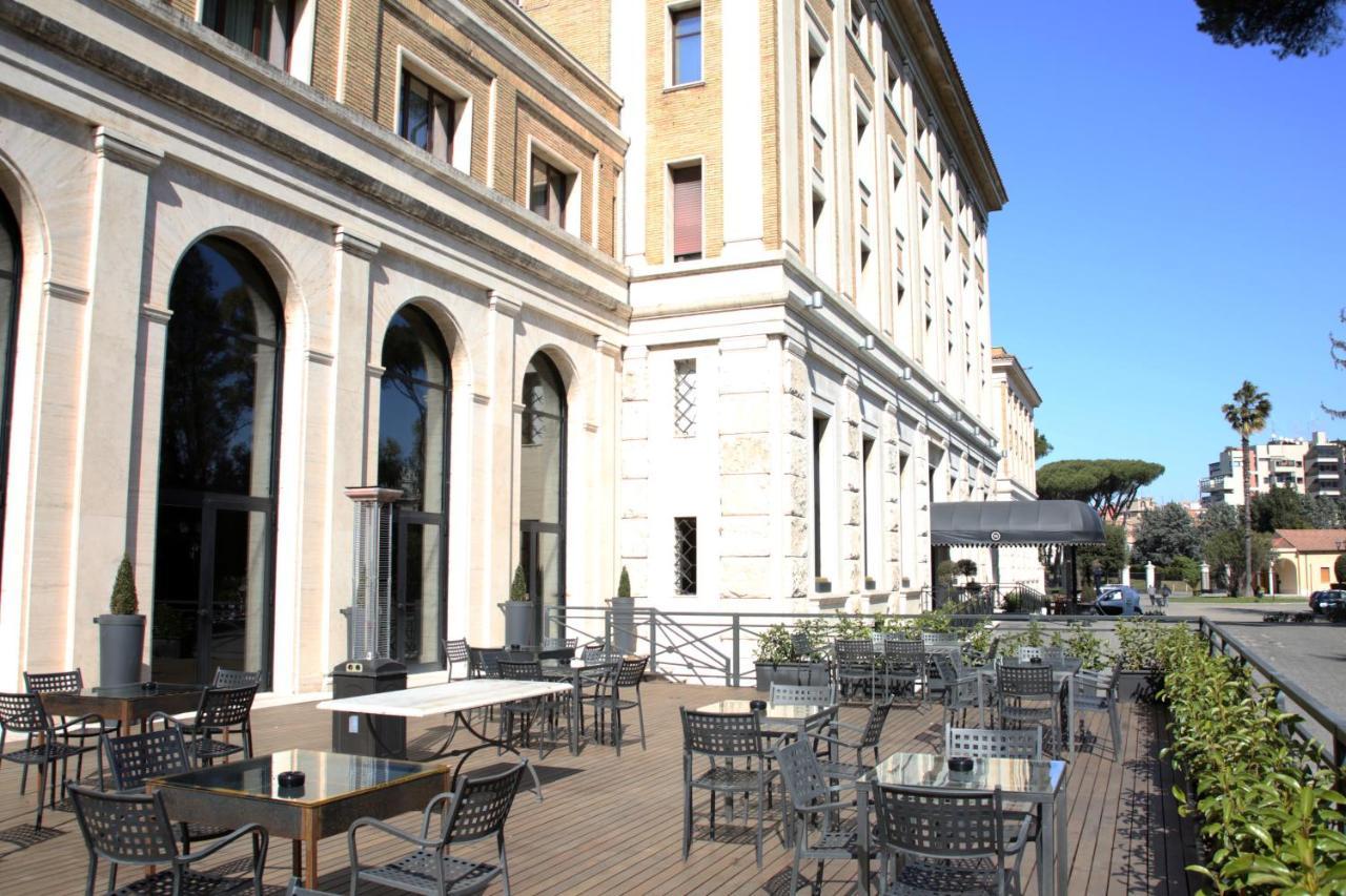 Th Roma - Carpegna Palace Hotel Exterior photo